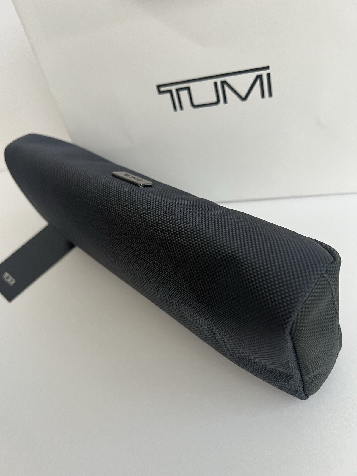 Tumi Seal Grey Travel Accessory Zipper Small Cord Pouch Bag