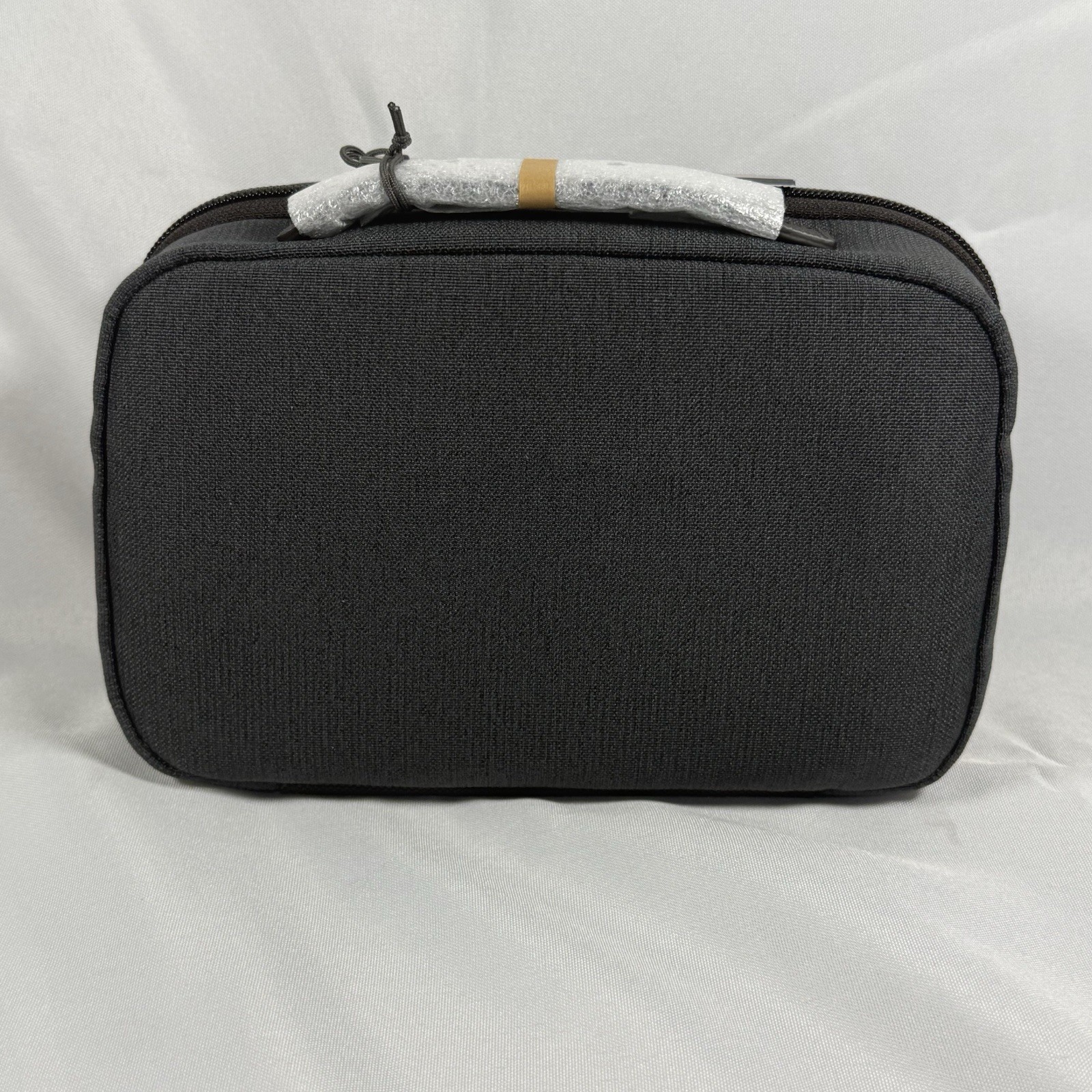 TUMI ALPHA 3 SPLIT TRAVEL KIT NWT 5.5 x 8.5 x 3.5