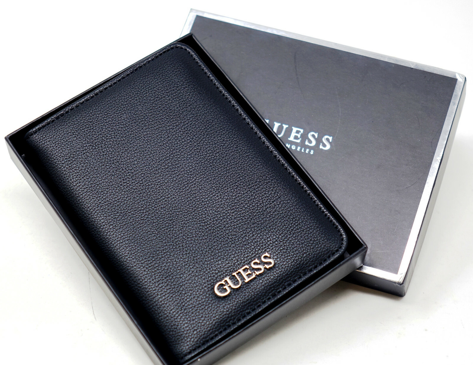 NEW GUESS Unisex Black Faux Leather Logo Passport Case Holder Wallet + Gift Box