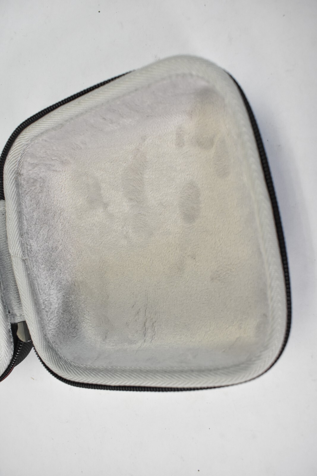 Sturdy Tiger Case Zippered Pouch Hard Shell Portable Black/Gray 6″ x 6″ x 4″