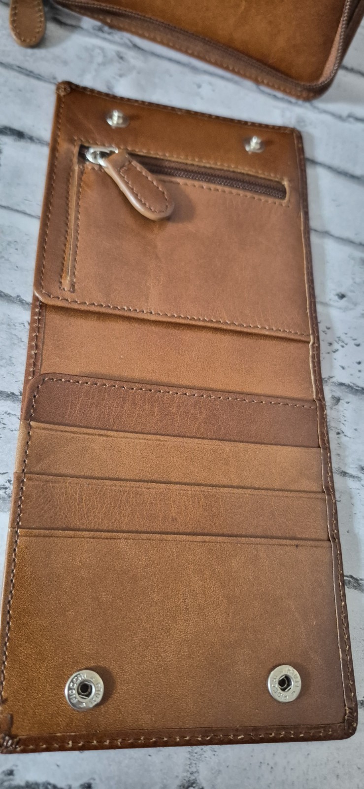 KATE LANDRY Leather Travel Passport & Wallet (set of 2) Vintage Brown Cognac