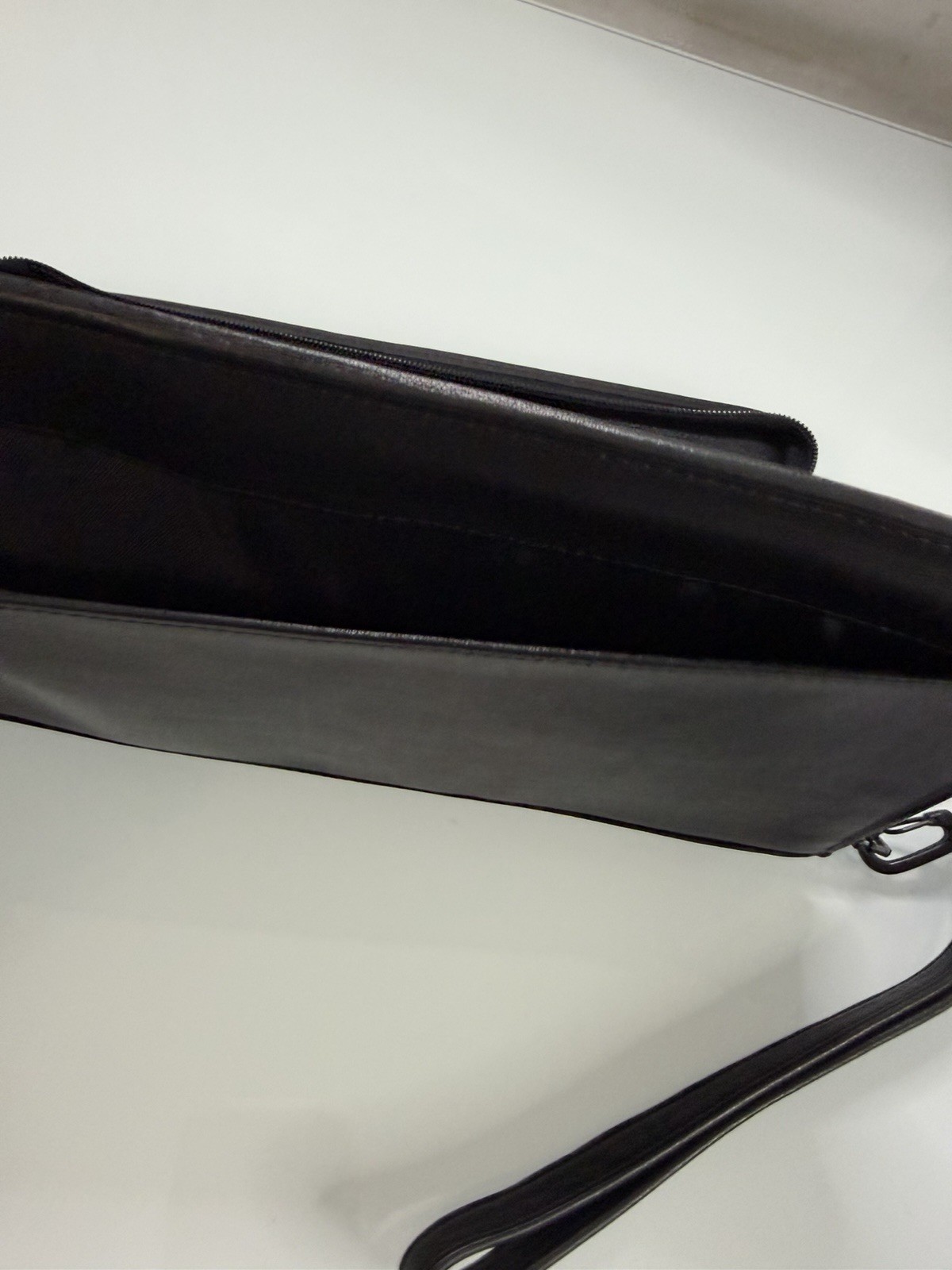 TUMI Travel Zip Around Travel Case Passport Cards New Item: 01775D