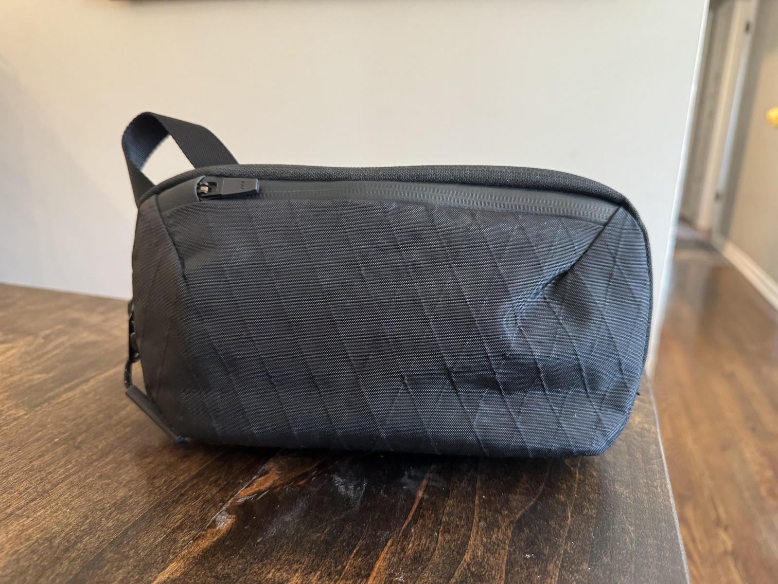 Aer Slim Pouch X-Pac- Black Travel Organizer Pouch Bag – Excellent Condition