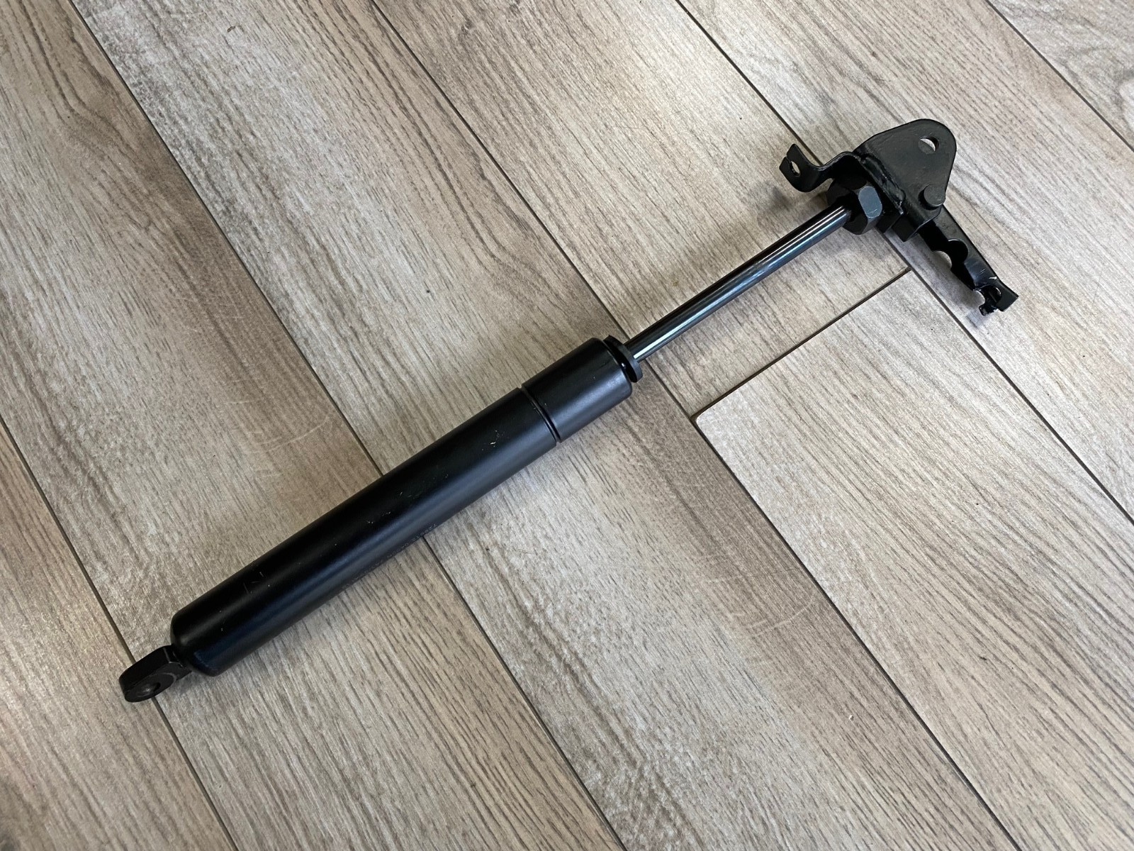 Human Touch HTT-10i / HT-130 Footrest Pneumatic cylinder to raise Foot Rest