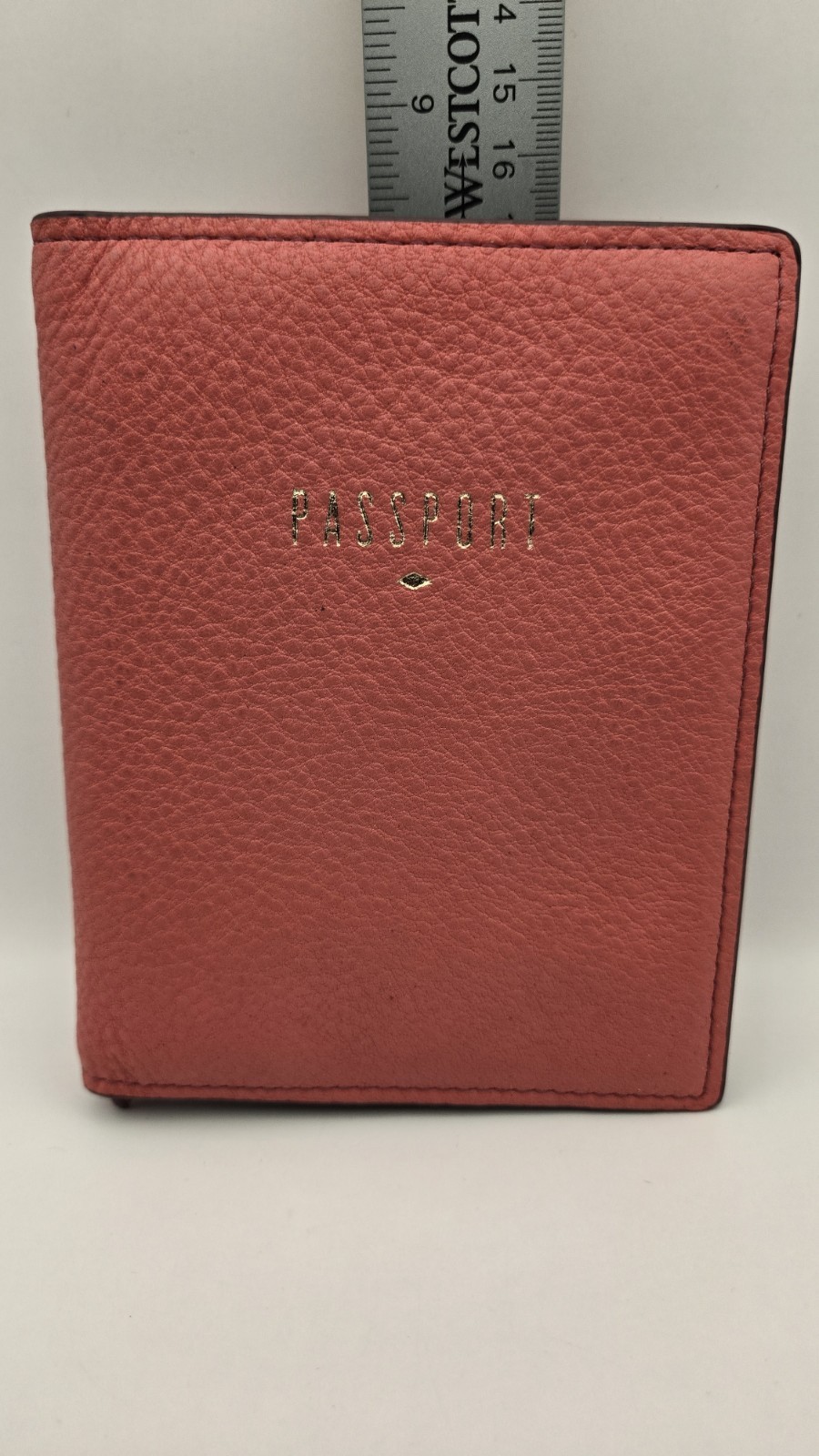 Fossil Pink Leather Passport Holder Wallet Organizer Zippered Pocket Interior
