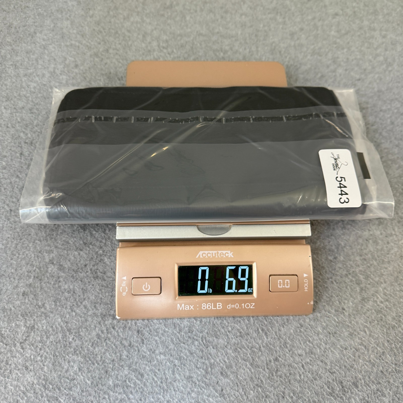 Wilsons Leather Pelle Studio Black Card Organizer Wallet Travel Passport Case