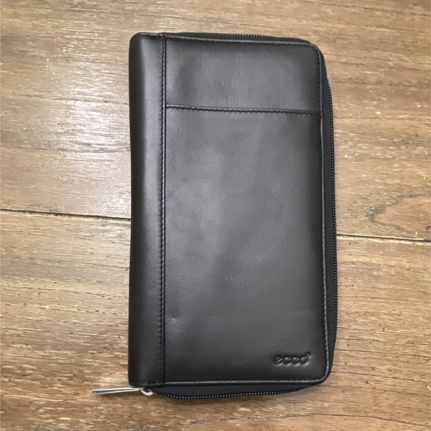 Ecco Black Leather Travel Wallet Organizer with Zipper Closure & Card Slots