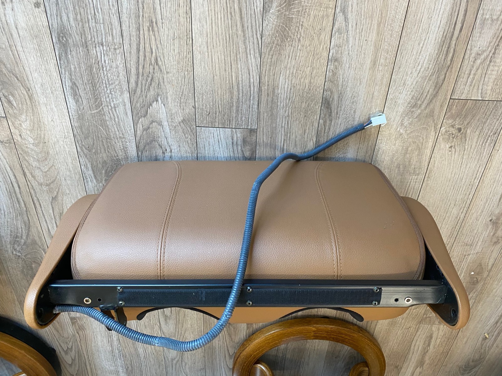 Human Touch HTT-10i HT-130 Massage Chair Calf and Foot Massager – Cappuccino