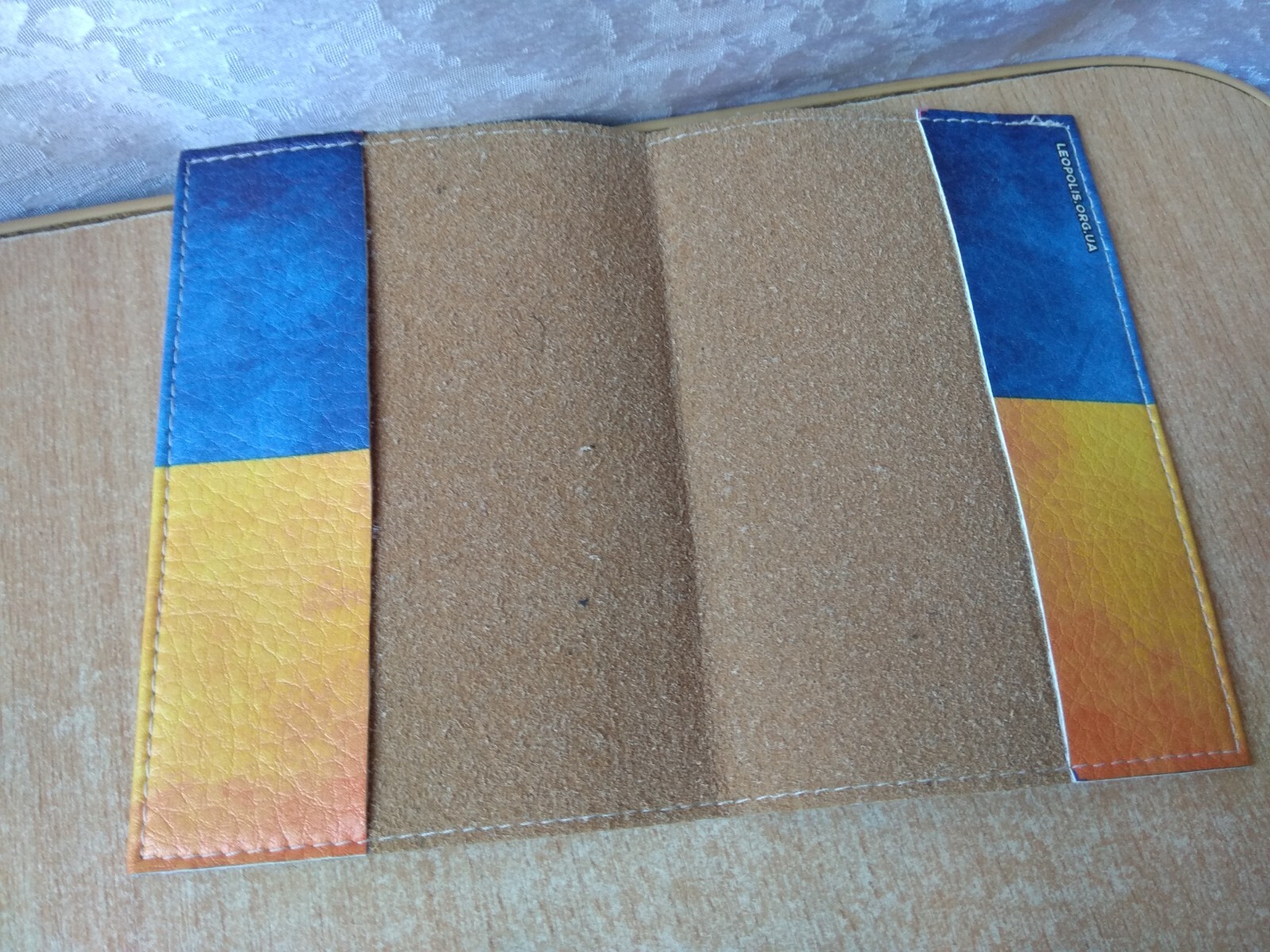 Traditional Ukrainian national Ukraine accessor passport id cover holder Trident