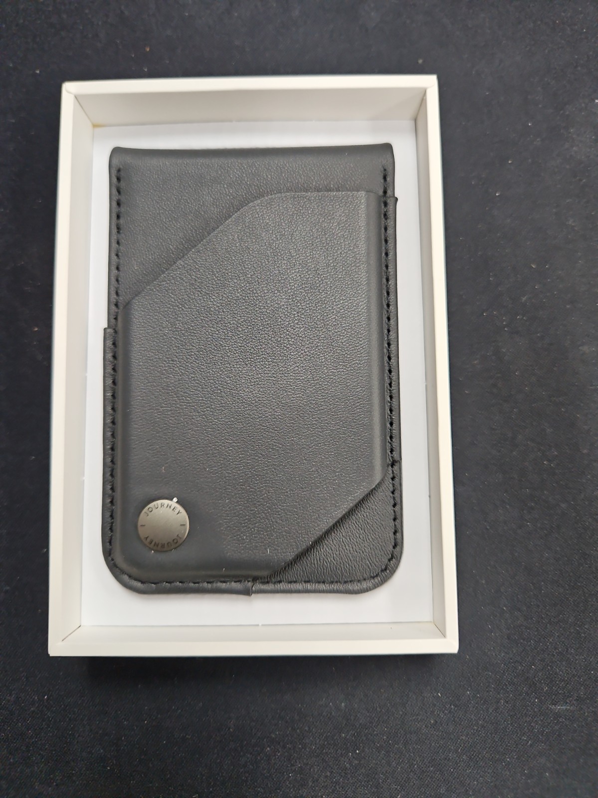 VERSA MagSafe Money Clip Wallet & Stand