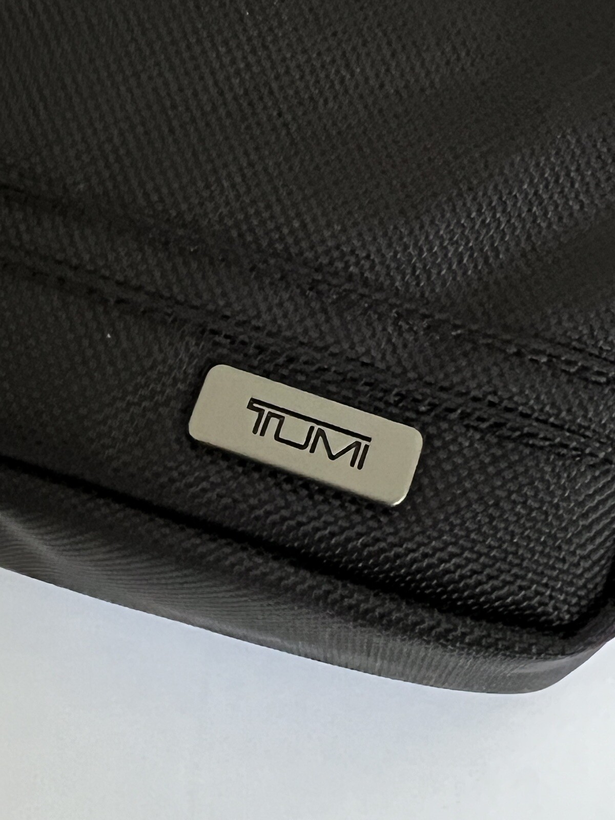 Tumi Black Medium Kit Travel Accessory Zipper Pouch Bag
