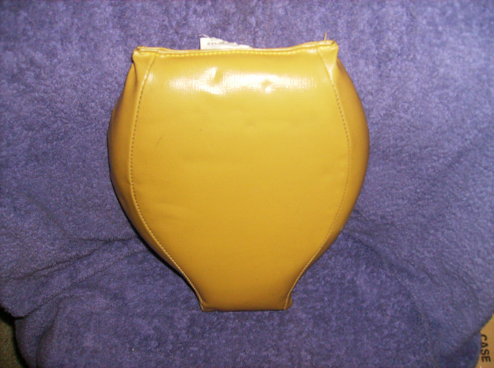 BACK SUPPORT PILLOW VINYL GREAT FOR AUTO OR CAR TRUCK 11″ x 9″ x 2″