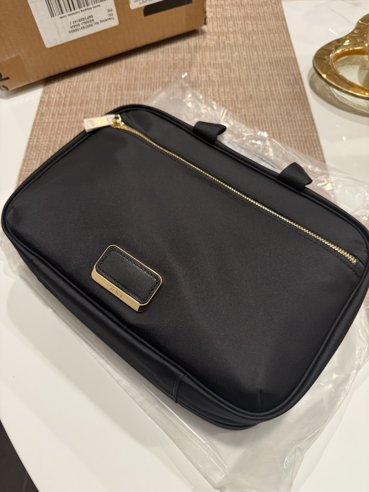 NEW TUMI Voyageur MADELINE Zippered Cosmetic Toiletry Bag Black & Gold $275 Tag