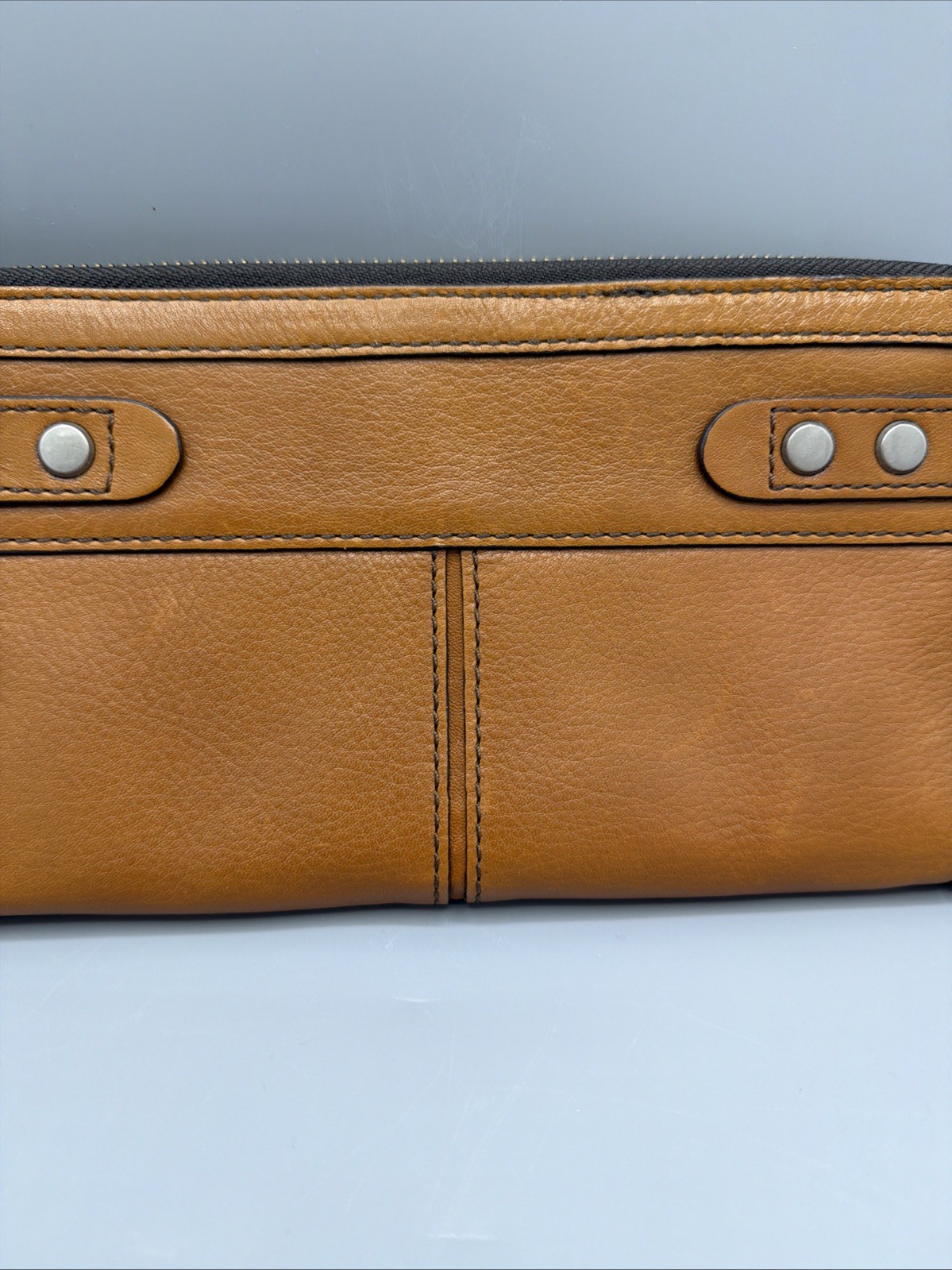 Fossil Brown Leather Passport Holder Travel Wallet Organizer Zip Around Close