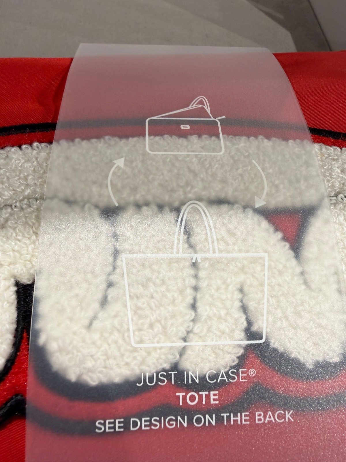 NEW TUMI Voyageur JUST IN CASE Packable 23.0” Tote Bag – TUMI RED Chenille Logo